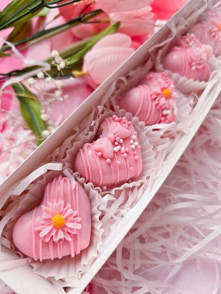 Plik:Różowe pralinki.jpg